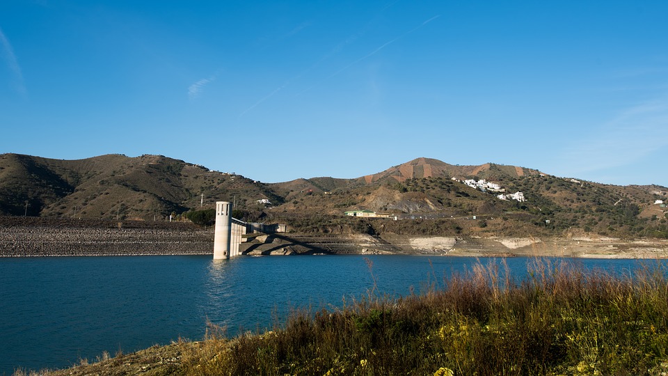 È possibile bere dal rubinetto in Andalusia usando i filtri per l'acqua di casa?